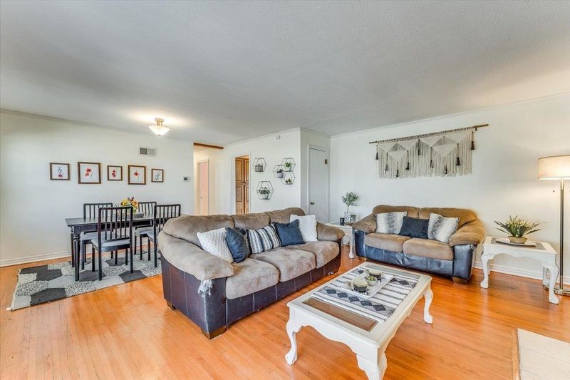 5813 E 2nd, Wichita, KS 67208