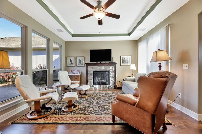 9628 W Village Pl, Maize, KS 67101