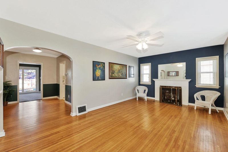 139 N Pinecrest St, Wichita, KS 67208