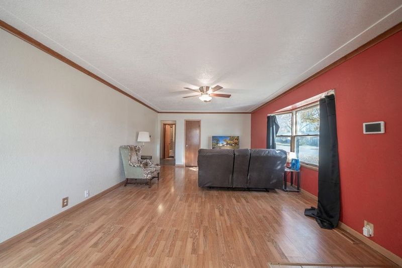 1211 Starkey St, Augusta, KS 67010