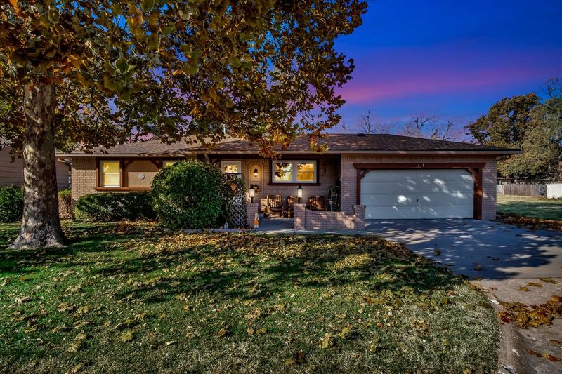 613 Fairview, Newton, KS 67114