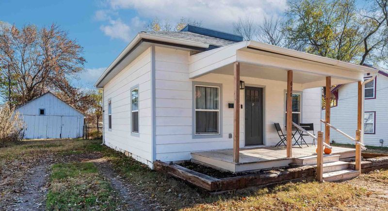 630 Santa Fe St, Augusta, KS 67010