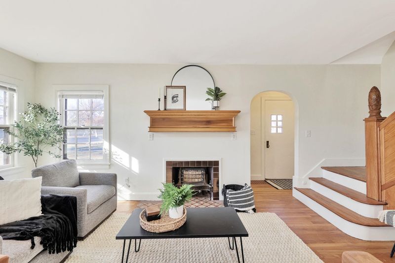 804 N Perry Ave, Wichita, KS 67203