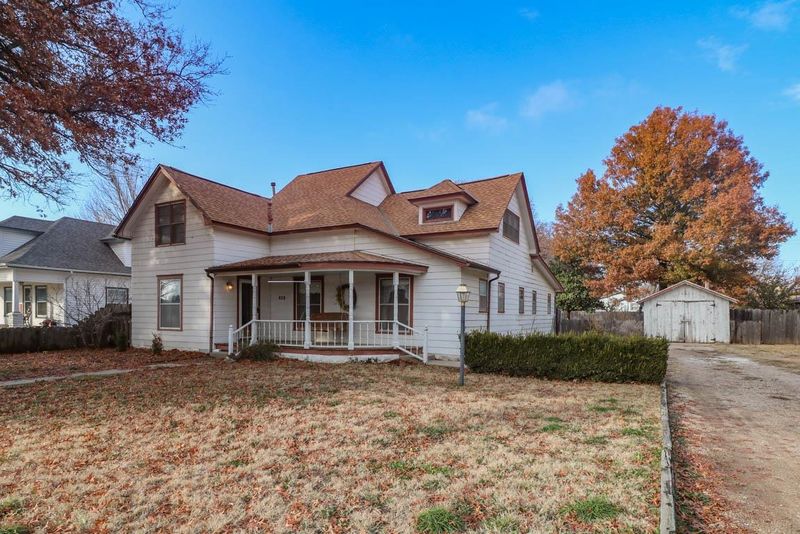 512 E Main St, Mulvane, KS 67110