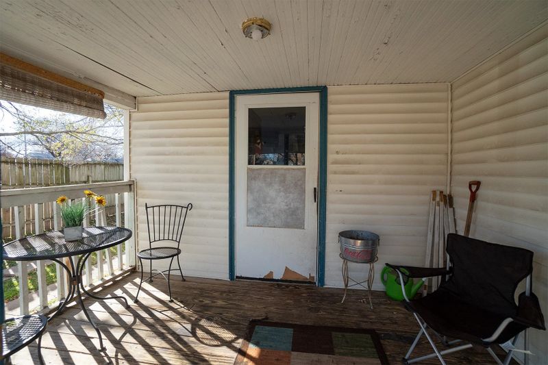1947 S Main St, Wichita, KS 67213