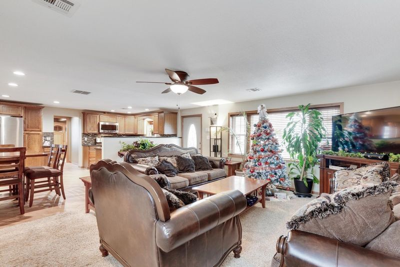 14321 E 71st St S, Derby, KS 67037