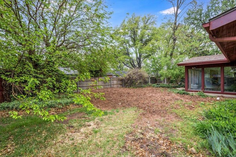 6221 E 8th St N, Wichita, KS 67208
