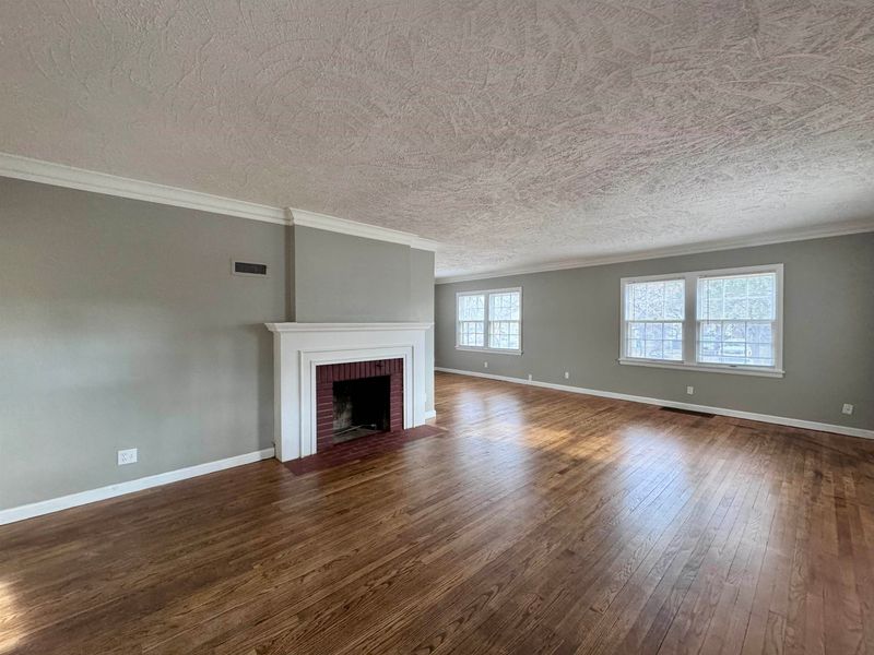 500 W 3rd Ave, El Dorado, KS 67042