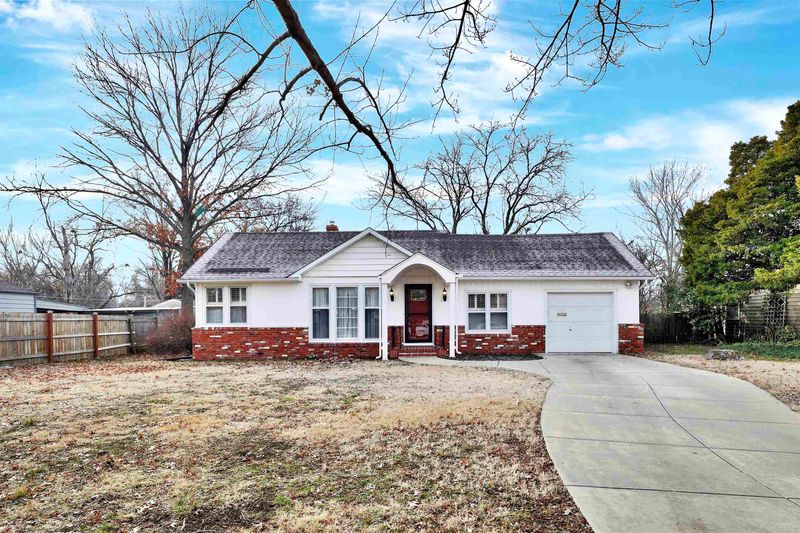 4041 E Clark St, Wichita, KS 67218