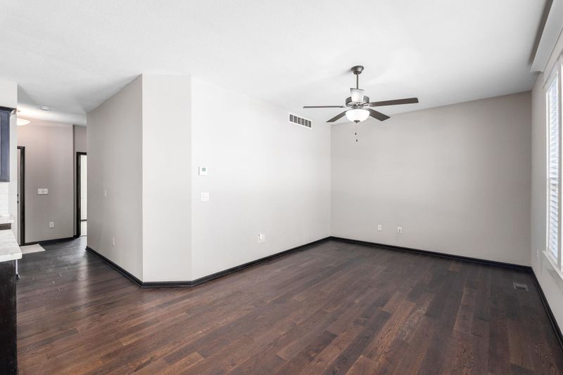 2204 E Sunset St, Goddard, KS 67052