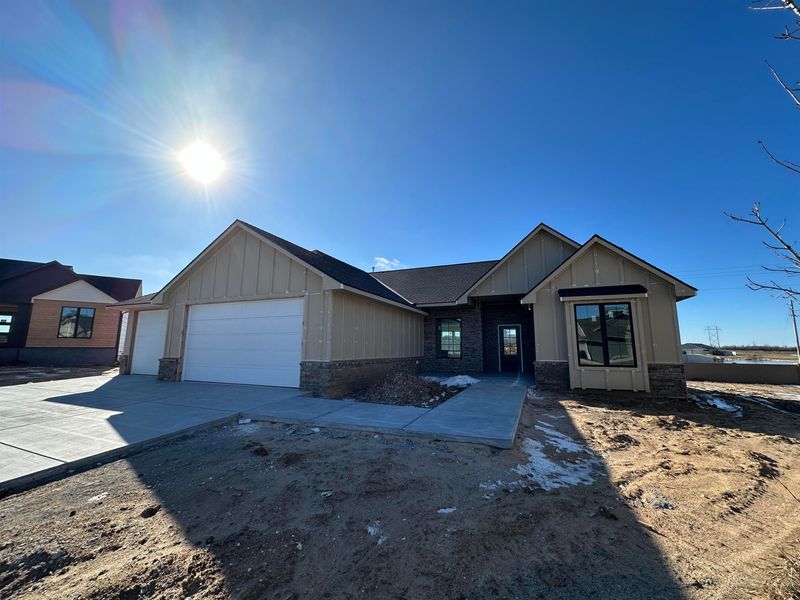 3327 Judith Ct, Wichita, KS 67205