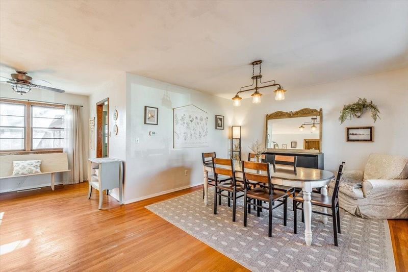 217 E Filmore St, Mulvane, KS 67110
