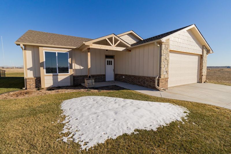 1257 E Park Glen Ct, Clearwater, KS 67026