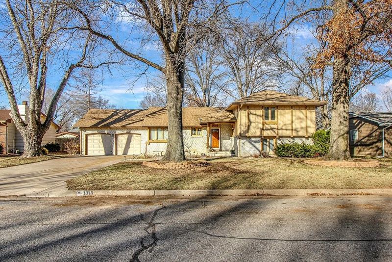 1018 E Chestnut, Derby, KS 67037