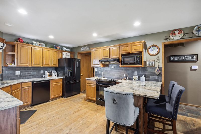 1124 W Mulberry Ct, Andover, KS 67002