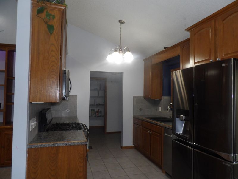 956 W Goff Ct, Valley Center, KS 67147