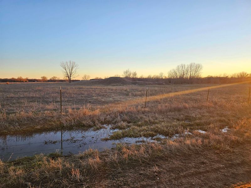 3209 NW 60th St, Newton, KS 67114