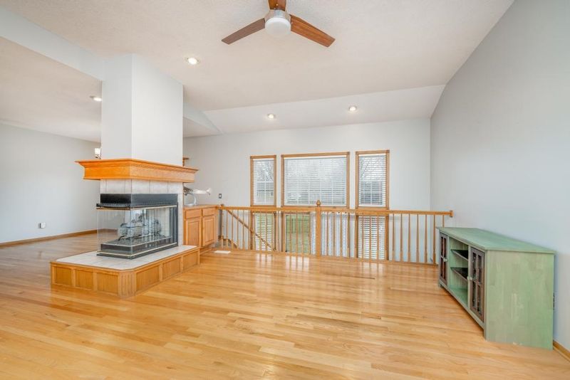 249 S Lakeside Dr, Andover, KS 67002