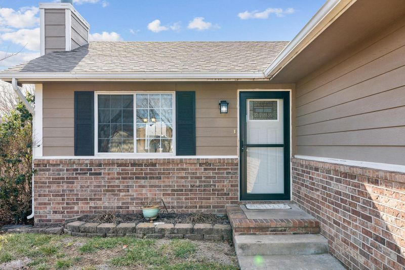 1657 E Springfield St, Goddard, KS 67052