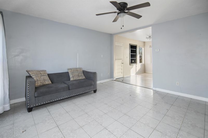 2139 E Mesita Dr, Wichita, KS 67211