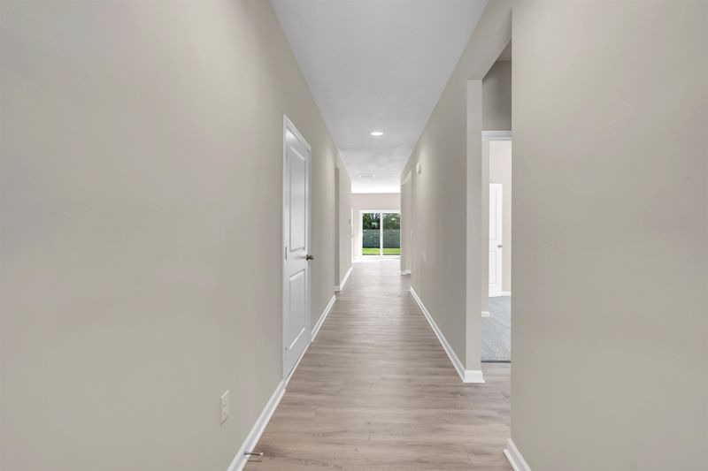 1708 Casey Dr, Newton, KS 67114