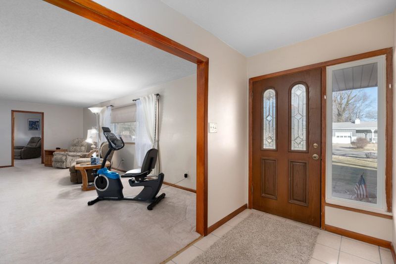 445 E Park Lane St, Derby, KS 67037