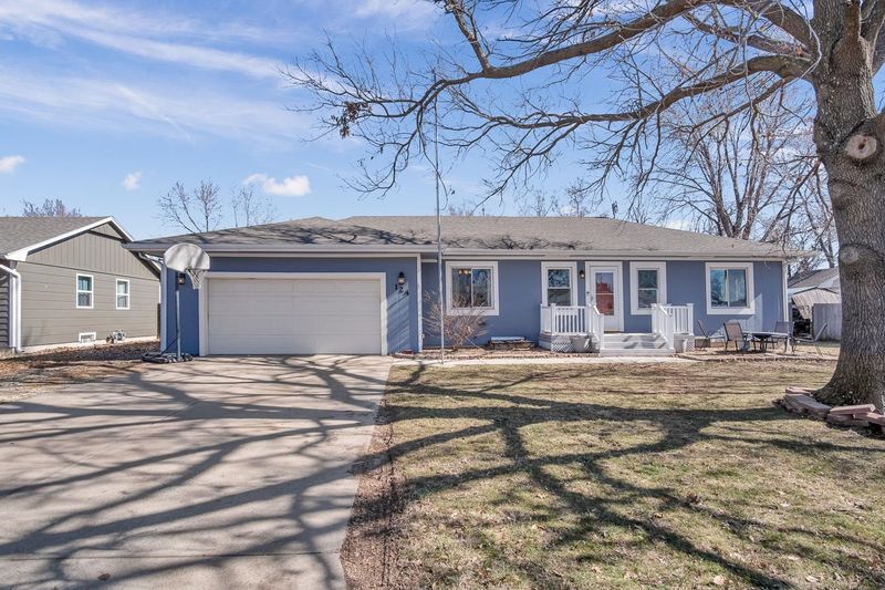 124 Columbus Ave, Newton, KS 67114