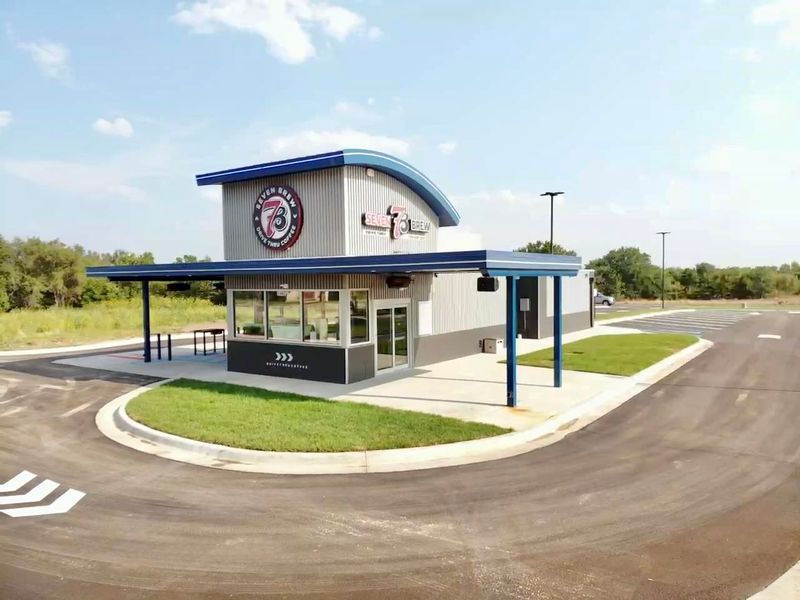 11465 E 21st, Wichita, KS 67206