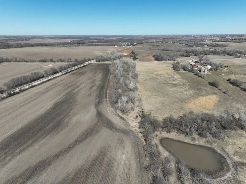 000 SW 170th St, Douglass, KS 67039