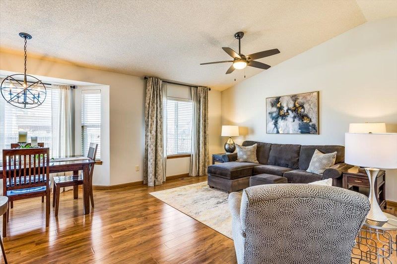 1024 E Winding Lane St, Derby, KS 67037
