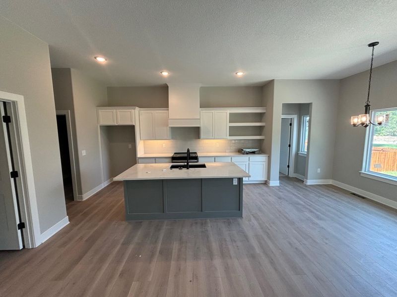 6418 S Cedardale Ave, Derby, KS 67037