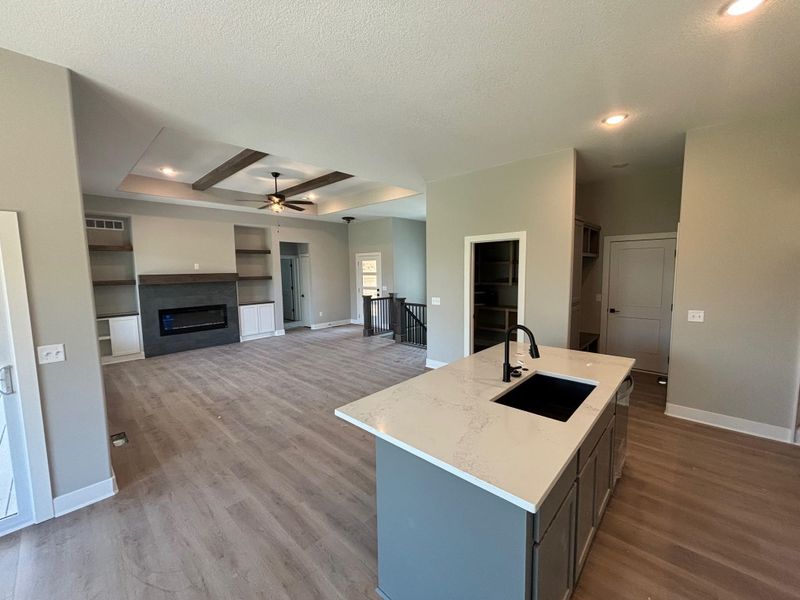 6418 S Cedardale Ave, Derby, KS 67037