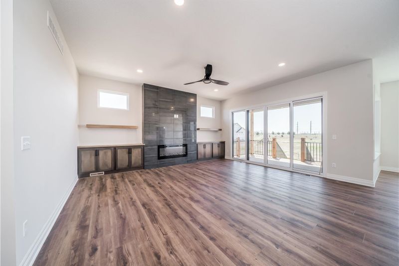5147 N Shoreside Ct, Maize, KS 67101