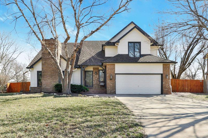 642 Glendevon Rd, Andover, KS 67002