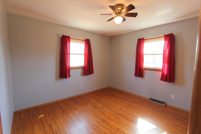 201 E Meadowlark Blvd, Derby, KS 67037