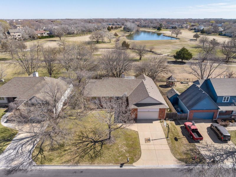 122 Dogwood Ct, Andover, KS 67002