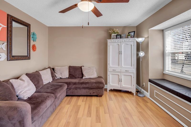 937 S Ash St, Newton, KS 67114
