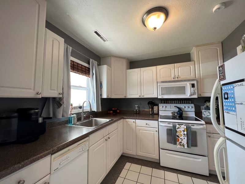 2332 E Rivera St, Wichita, KS 67211
