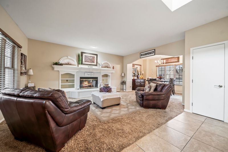 324 Pecan Ct, Andover, KS 67002-9250