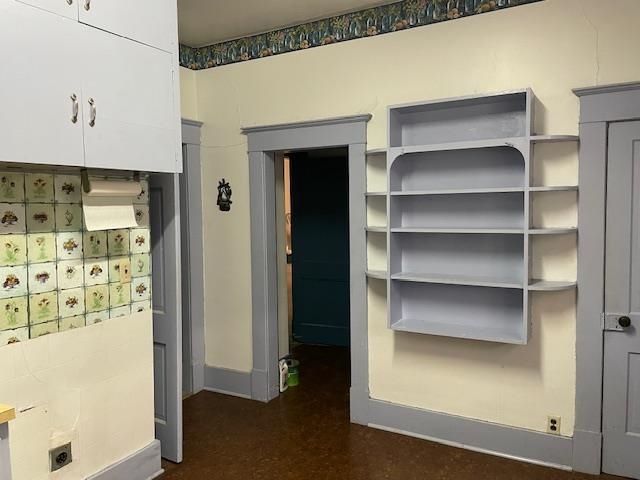 306 E 9th, Newton, KS 67114