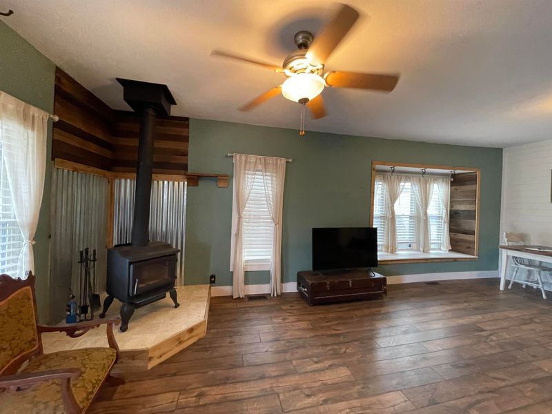 1120 N Washington Ave, Wellington, KS 67152