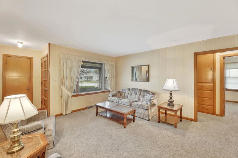 2435 S Hydraulic, Wichita, KS 67216