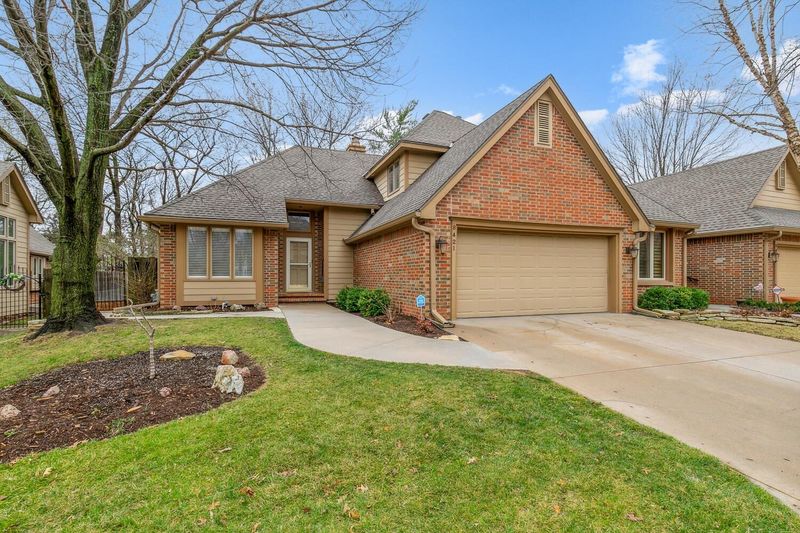 8421 E Peppertree St, Wichita, KS 67226