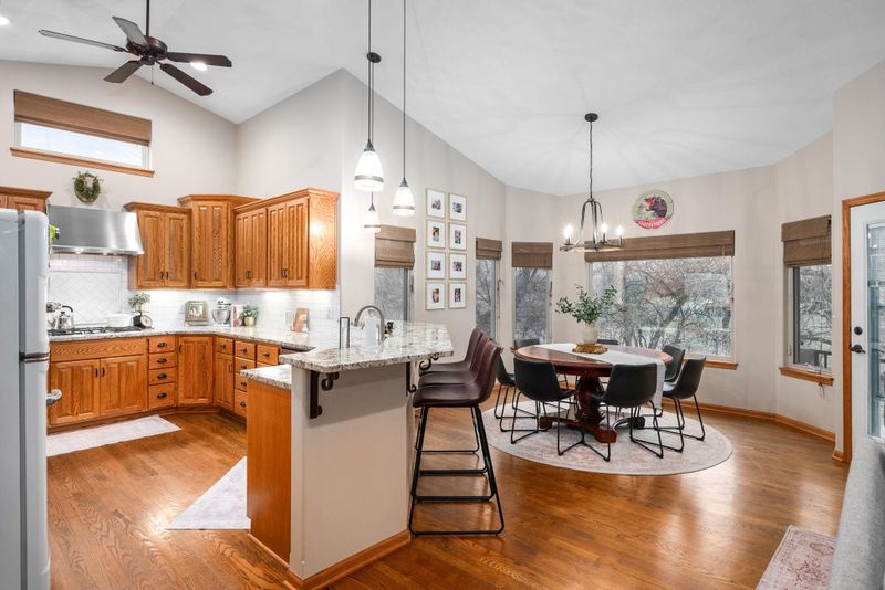 1611 Silver Pointe Ct S, Andover, KS 67002