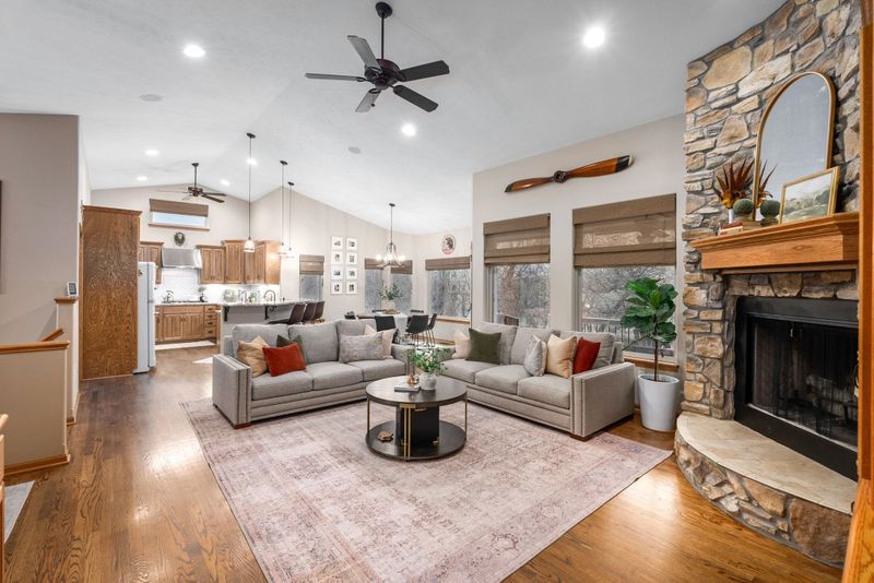 1611 Silver Pointe Ct S, Andover, KS 67002