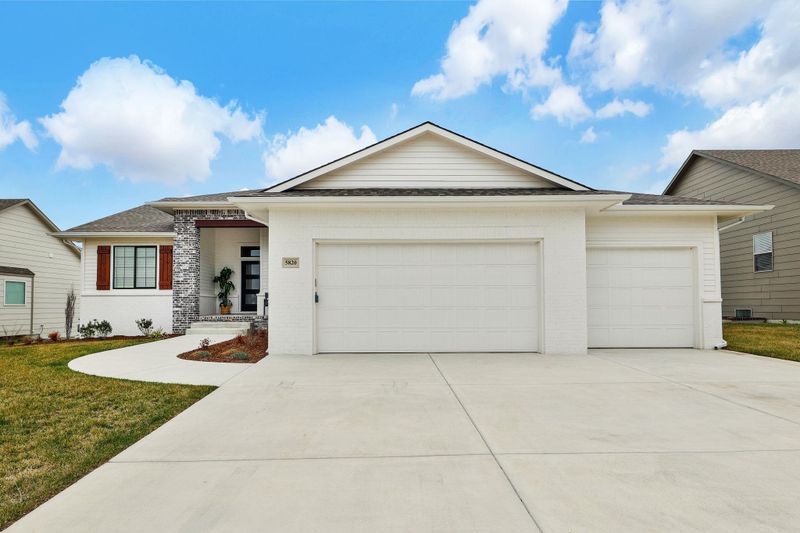 5820 E Wildfire, Bel Aire, KS 67220