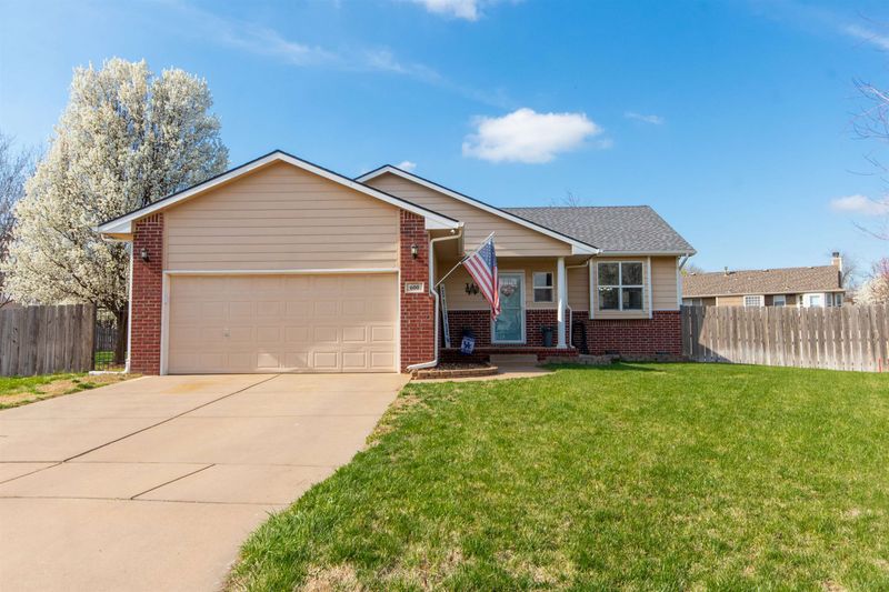 600 E Laramie Cir, Maize, KS 67101