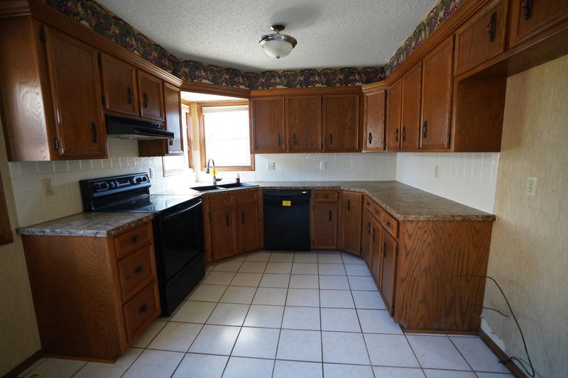 236 S Covington St, Wichita, KS 67209