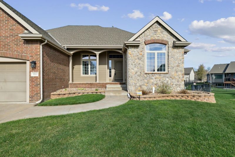 816 E Woodstone Cir, Andover, KS 67002