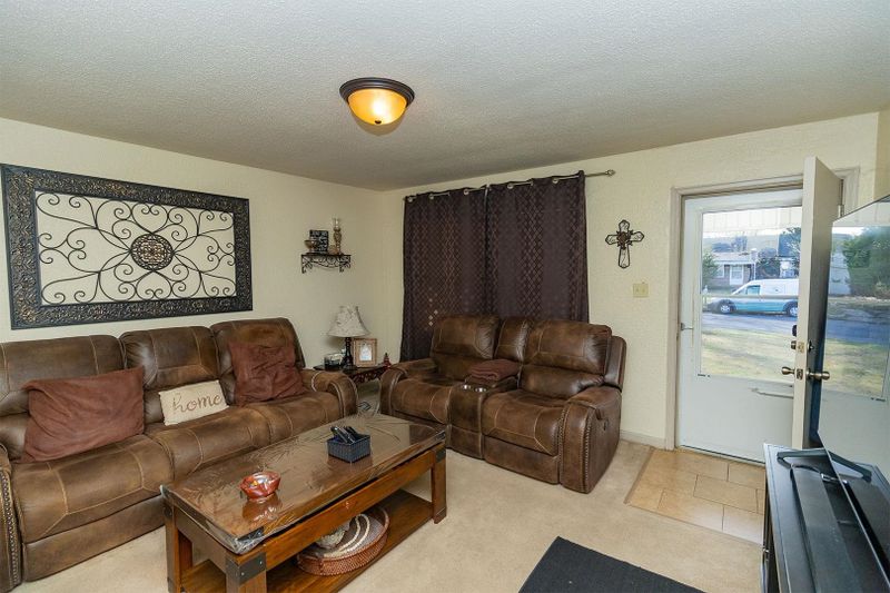 615 S Drury, Wichita, KS 67207